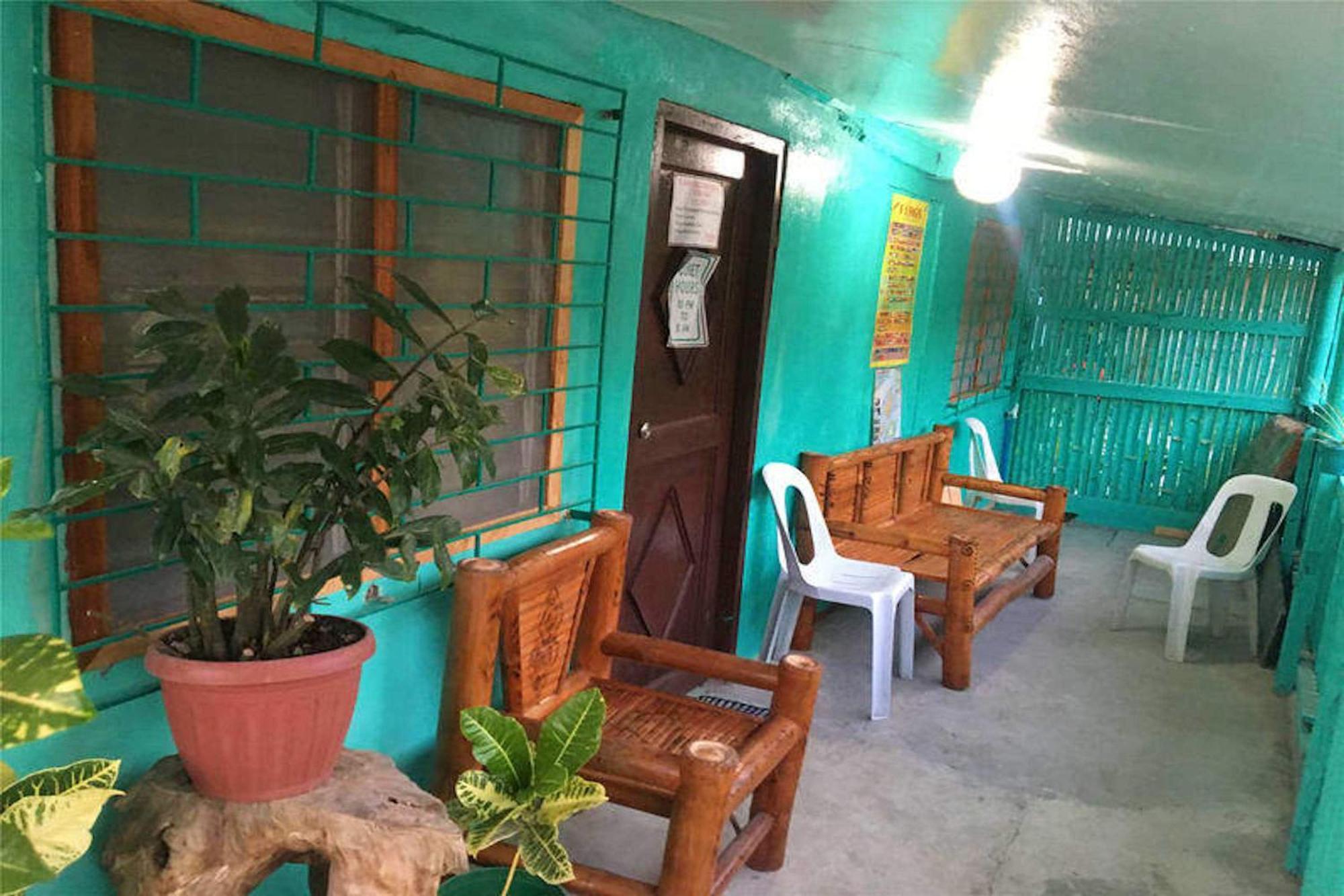 Oyo 928 Jjs Place Moalboal Exterior foto